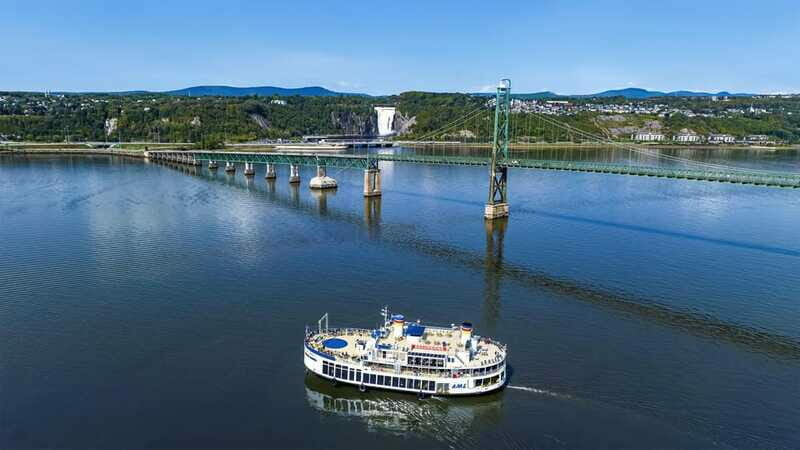 Québec City: Guided Sightseeing River Cruise - The Guide and Commentary