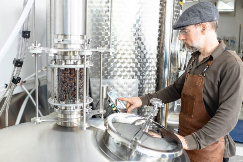 Quebec City: Honey and Distillery Tour With Tasting - Tour Details