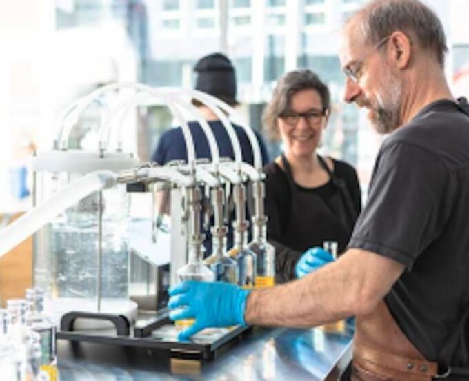 Quebec City: Honey and Distillery Tour With Tasting - Tasting Session