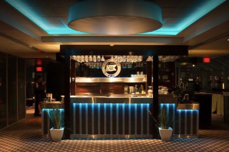 Québec City: Night Cruise With Live DJ and Dance Floor - Key Points