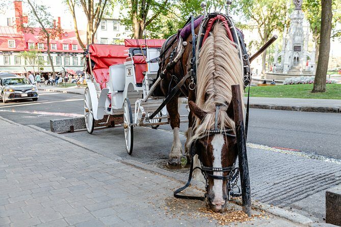 Quebec City Photo Tour - Starting Point: Place d’Armes