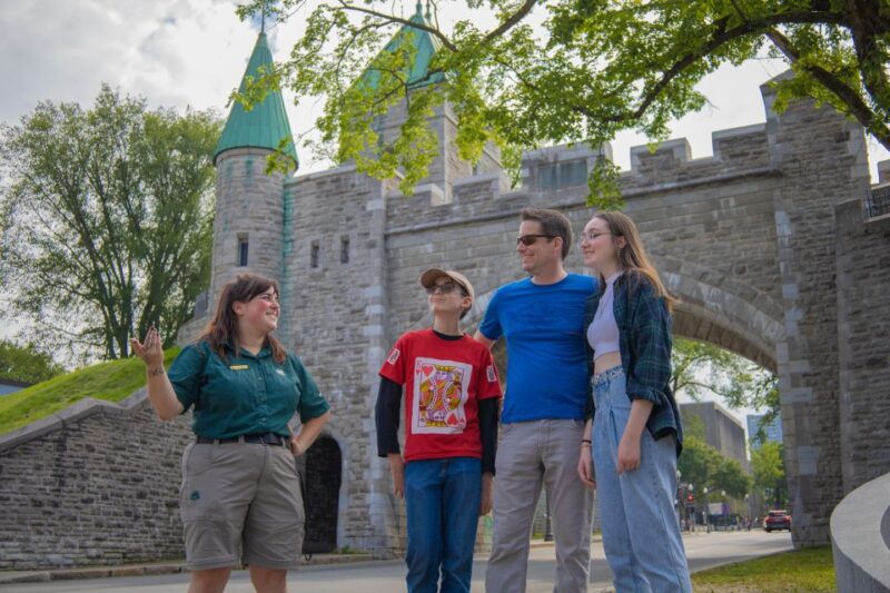 Québec: Fortifications of Old Québec Guided Walking Tour - Exploring the Fortifications