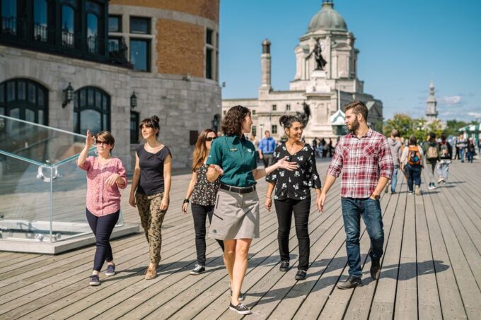 Québec: Fortifications of Old Québec Guided Walking Tour - Accessing Historic Buildings