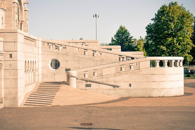 Quebec to Montmorency Falls & Ste-Anne-De-Beaupré – Half-day Tour - Pickup Details