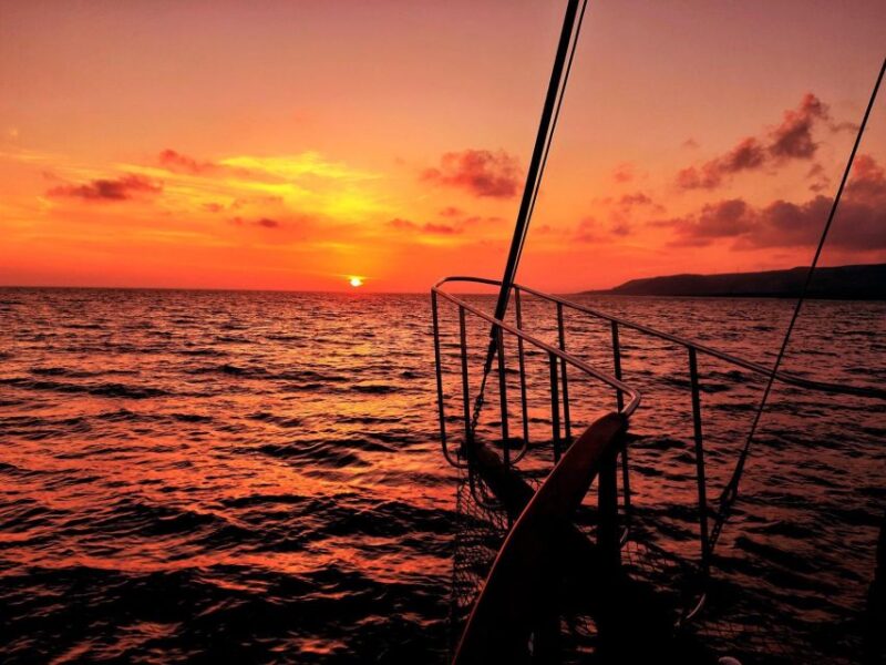 Queen Bee Sunset Cruise With Swim Stops and Dinner - Itinerary