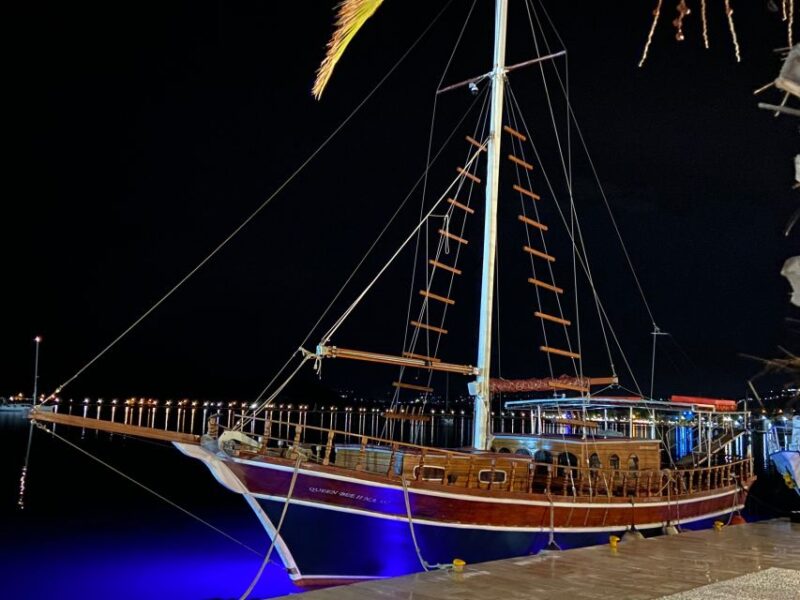 Queen Bee Sunset Cruise With Swim Stops and Dinner - Snorkel in Crystalline Waters