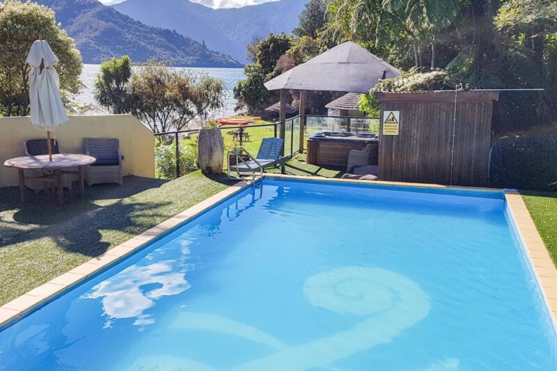 Queen Charlotte Track: Cruise & Self-Guided Hike From Picton - Cruise Experience