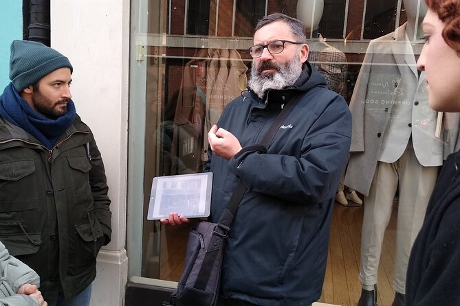 Queen Highlights Walking Tour of London - Freddie Mercurys Home