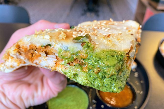 Queen West Food Crawl - Guided Exploration