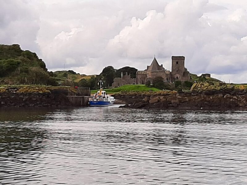 Queensferry: Sightseeing Cruise to Inchcolm Island - Inchcolm Island Exploration