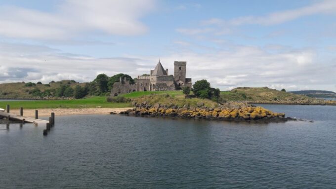 Queensferry: Sightseeing Cruise to Inchcolm Island - Accessibility and Restrictions