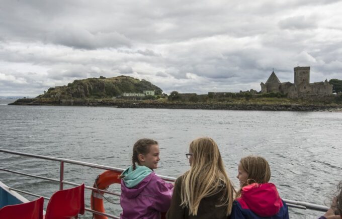 Queensferry: Sightseeing Cruise to Inchcolm Island - Getting to Hawes Pier