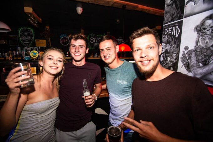 Queenstown: Bar Crawl With 5 Free Shots and Pizza - Anticipated Duration
