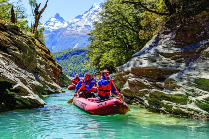 Queenstown: Dart River Canoe and Jet Boat Paradise Day Trip - Scenic Glenorchy Drive