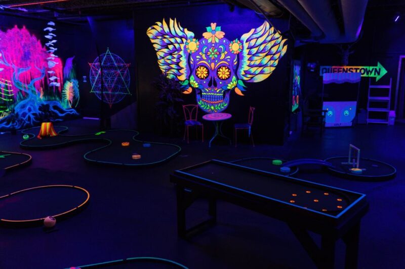 Queenstown: Indoor Putt N Glow Mini Golf - Key Points