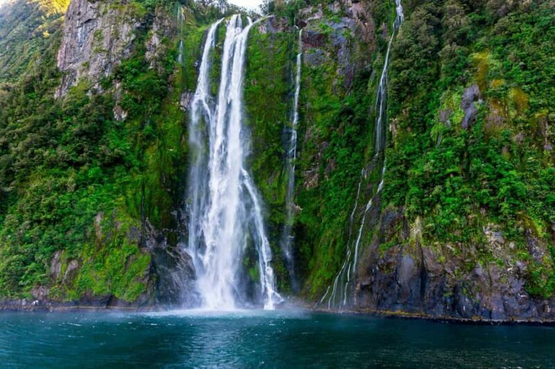 Queenstown: Milford Sound Private Tour - The Journey Begins: From Queenstown to Fiordland