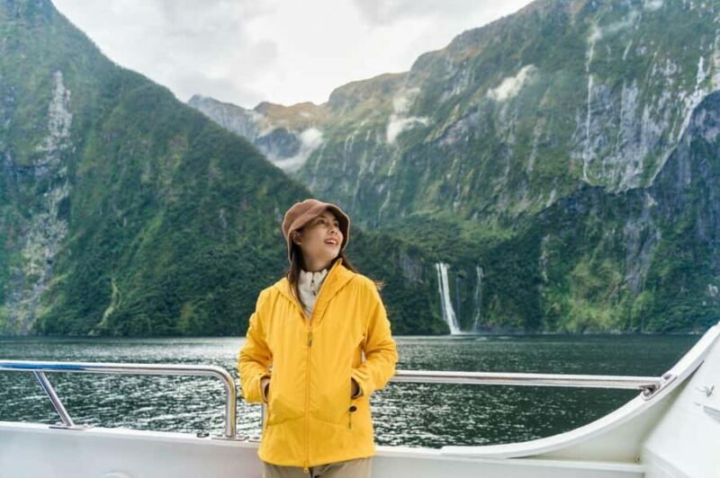 Queenstown: Milford Sound Private Tour - Mirror Lakes: Nature’s Reflection