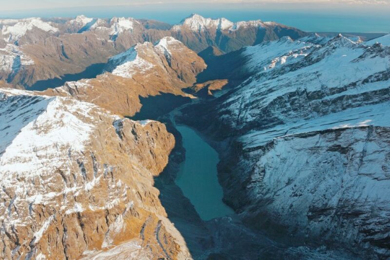 Queenstown: Milford Sound Scenic Flyover With Hotel Pickup - Flight Experience
