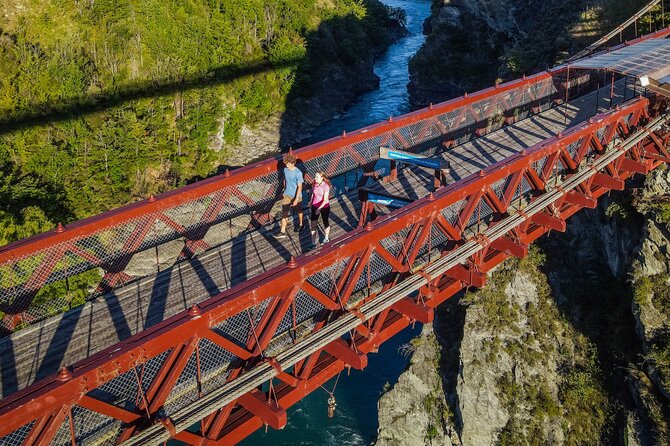 Queenstown-Paradise Town Full-Day Trip With Daily Chauffeur - Accessibility and Participation