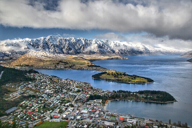 Queenstown Private day tour from Dunedin - Discover the Queenstown Private Day Tour from Dunedin