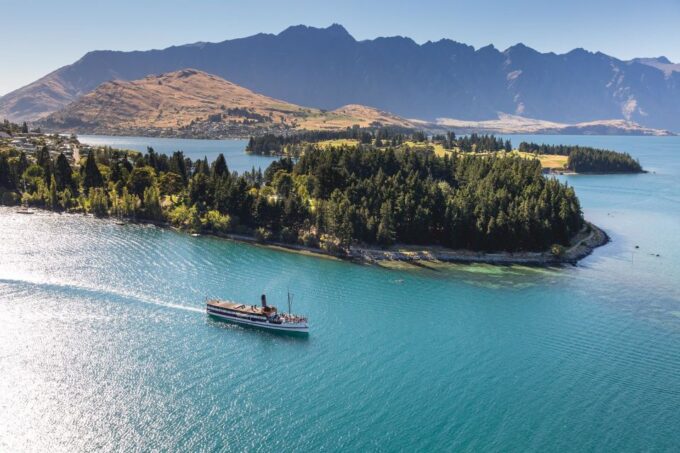 Queenstown: TSS Earnslaw Cruise of Lake Whakatipu - Optional Dining and Farm Experience