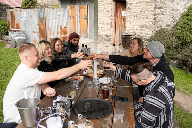 Queenstown Twilight Wine and Craft Beer Tour - Group Size and Meeting Point