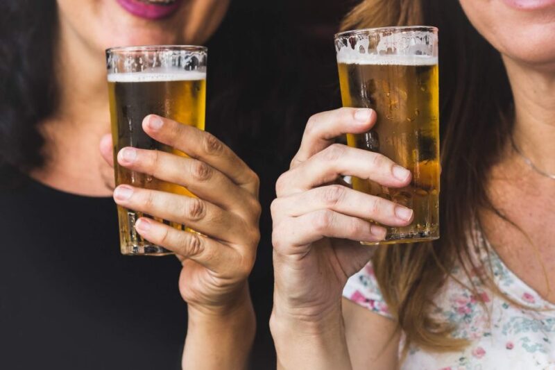 Queenstown: Twilight Wine and Craft Beer Tour - Transportation and Guide