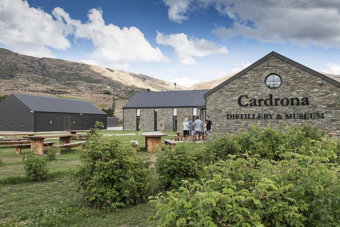 Queenstowns Gin & Spirits Tasting Tour - Highlights of the Experience