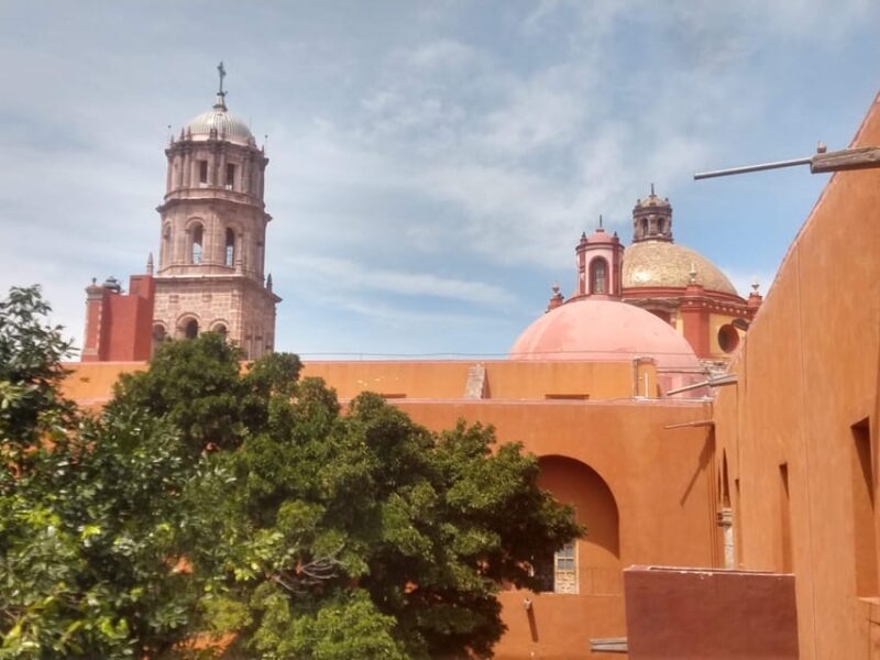 Queretaro: Full-Day City Tour With Guide and Transport - Tour Duration and Group Size