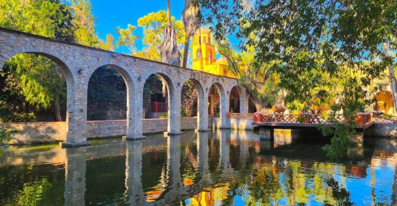 Querétaro: Haciendas, Vineyards, and Magical Towns Day Trip - Key Points