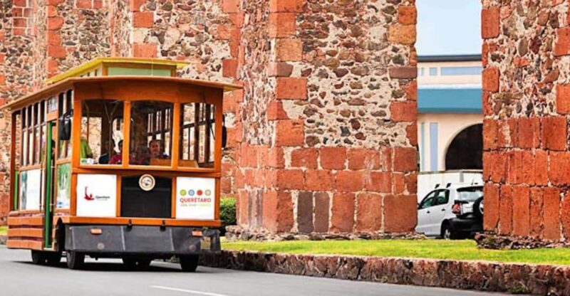 Queretaro: Pedestrian City Tour and Tram Tour - Tour Highlights