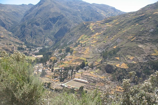 Querococha Lake and Chavin Ruins From Huaraz - Visiting Chavin De Huantar