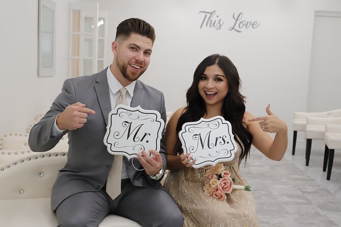 Quickie Las Vegas Wedding at Paradise Wedding Chapel - Inclusions and Amenities