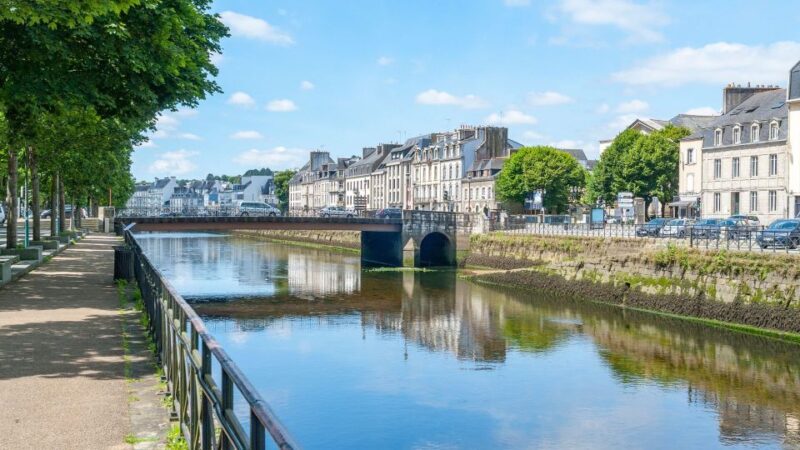 Quimper: Outdoor Escape Game Robbery In The City - Exploring the City Center