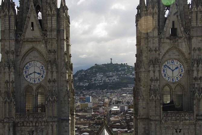 Quito Old Town Private Walking Tour - Local Market - Fruits & Chocolate Tasting - Meeting and Departure Points