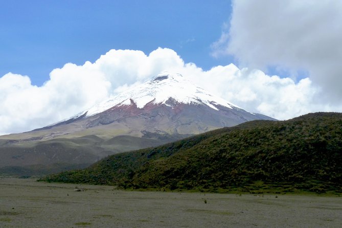 Quito to Cotopaxi in Transfer in Fantasy Bus - Key Points