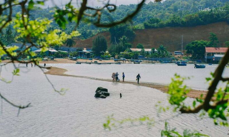 Quy Nhon Tour: Nhat Tu Son Island, Hoa Bay Beach, Sand Dunes - Tour Overview