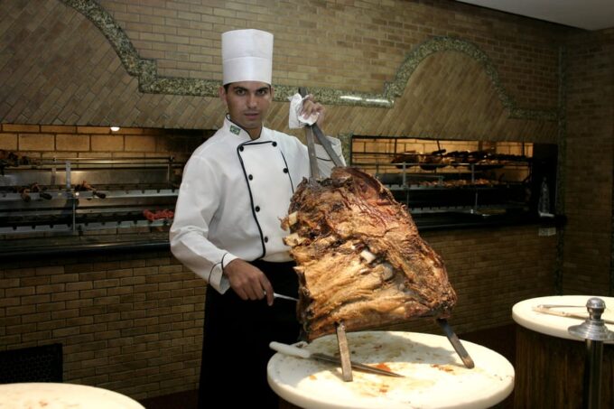 Rafain Palace: Barbecue Dinner Show - Culinary Delight