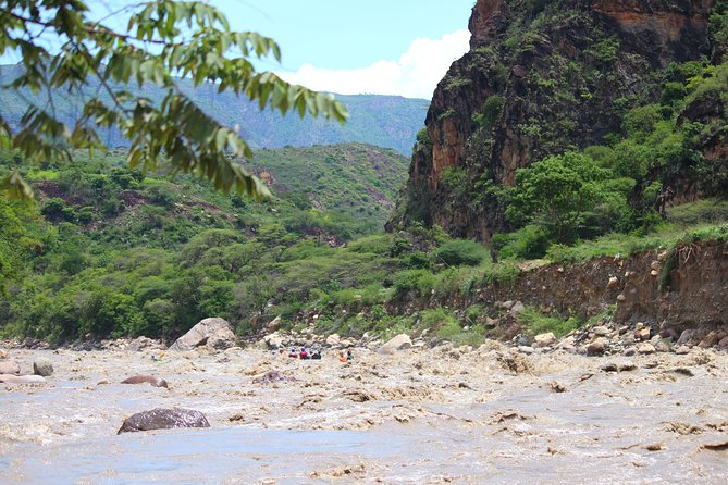 Rafting Chicamocha River 2/3 - Tour Inclusions and Exclusions