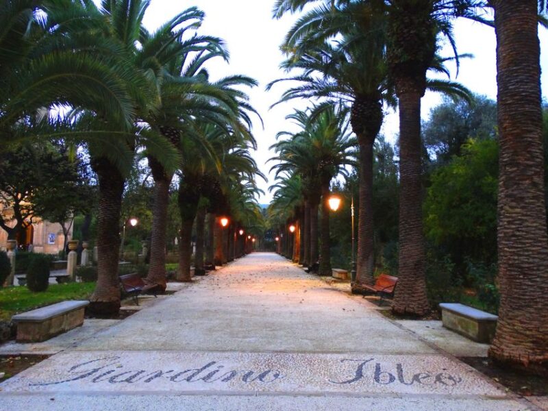 Ragusa Ibla: Walking Tour With Local Guide - Key Sites