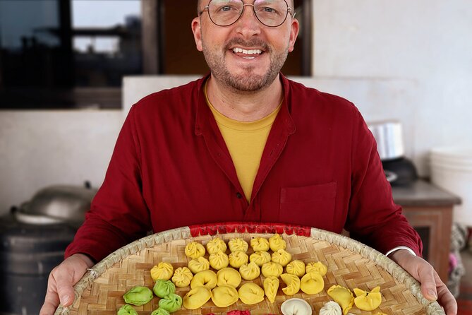 Rainbow Mo:Mo - Location and Meeting Point