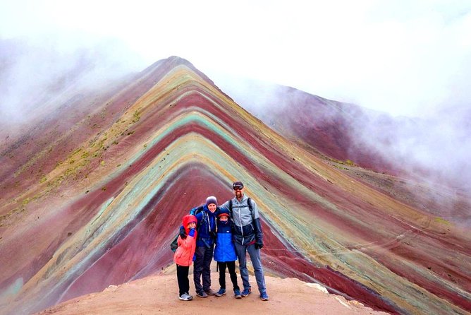 Rainbow Mountain By Cusipata - Key Points