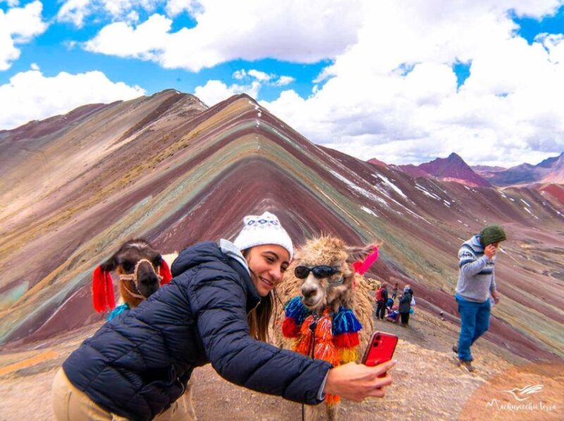 Rainbow Mountain Day Trip With Local Food - Key Points