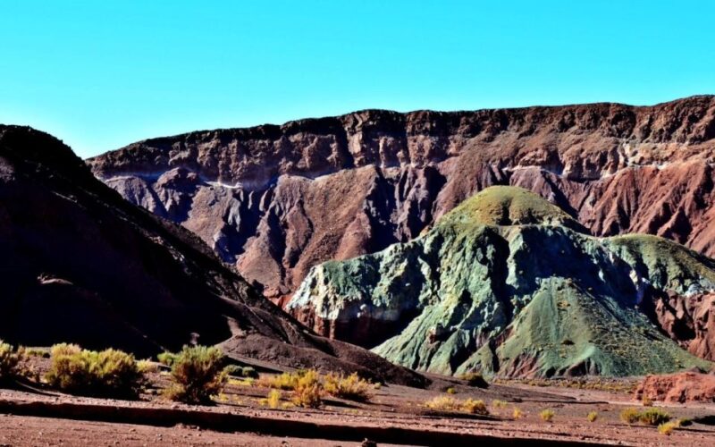 Rainbow Valley Tour + Petroglyphs (Yerbas Buenas) - Key Points