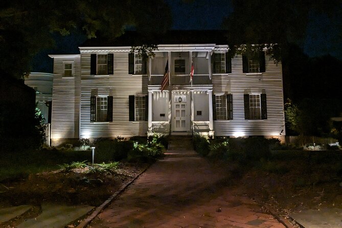 Raleigh Ghost and Urban Legend Tour - Meeting Point and Logistics