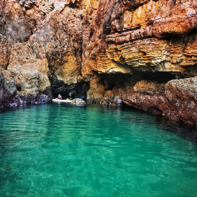 Raposeira: Guided Kayak Tour and Praia Da Ingrina Caves - Kayaking Through Unique Caves