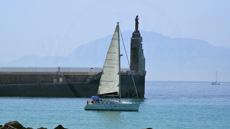 Rate: Sailboat Tour, Snorkeling, Tapas & Drinks - Sailing Experience