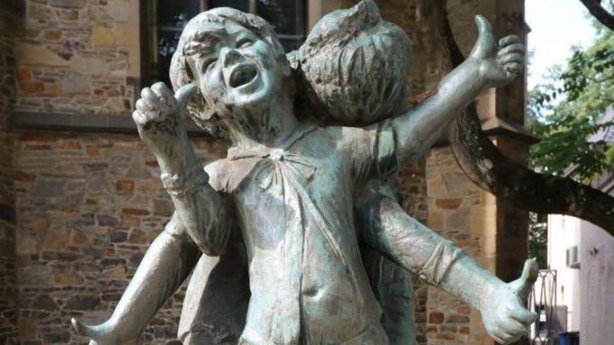 Ratingen: Self-guided Old Town Walk to Explore the City - What to Bring