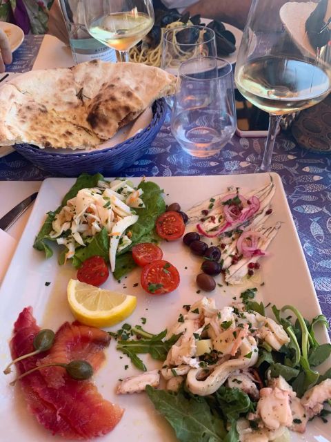 Ravenna & Lunch on the Beach - Private Day Tour From Bologna - Lunch on the Adriatic