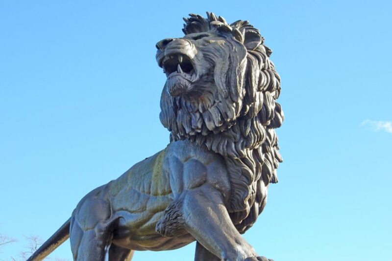 Reading: Quirky Self-Guided Smartphone Heritage Walks - Inclusion Details